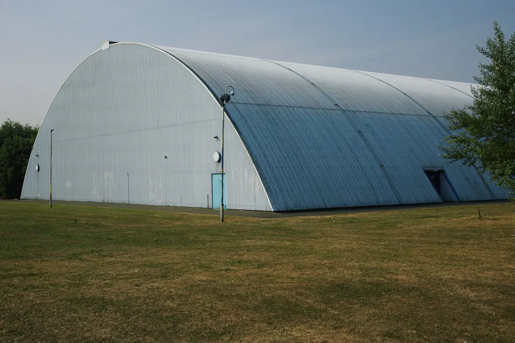 Clapton — documentary and landscape photograph in East London, UK, frame 14 of 18.