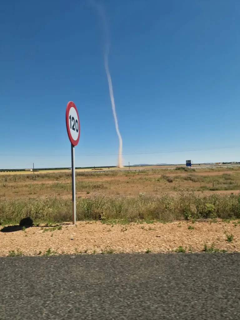 Viaje en España — documentary and travel photograph in Spain, frame 16 of 84.