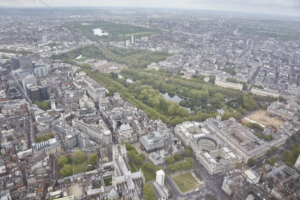 Aerial London — commercial and documentary photograph in London, UK, frame 5 of 13.