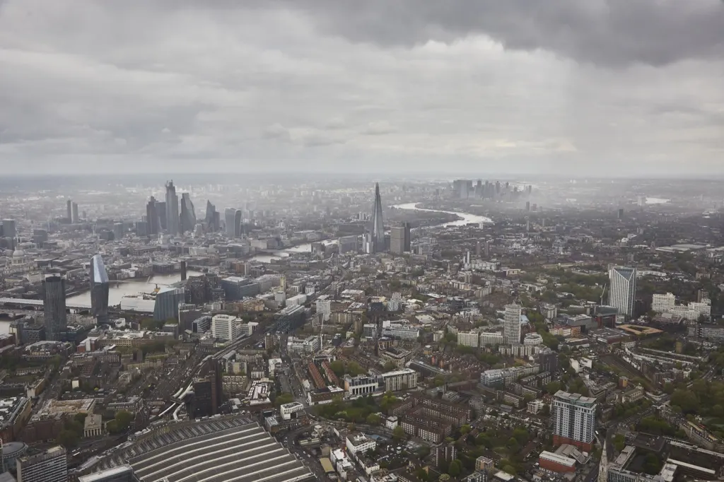 London from Above. Aerial observations of London’s buildings, infrastructure and changing edges.