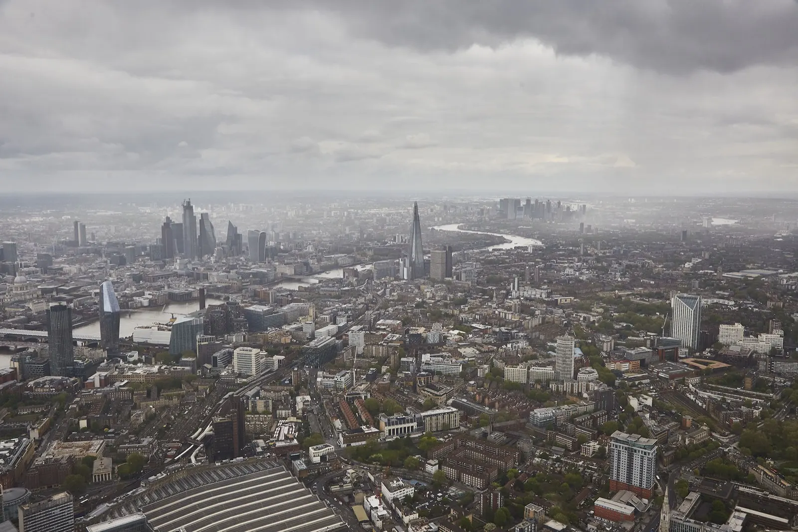 London from Above. Aerial observations of London’s buildings, infrastructure and changing edges.