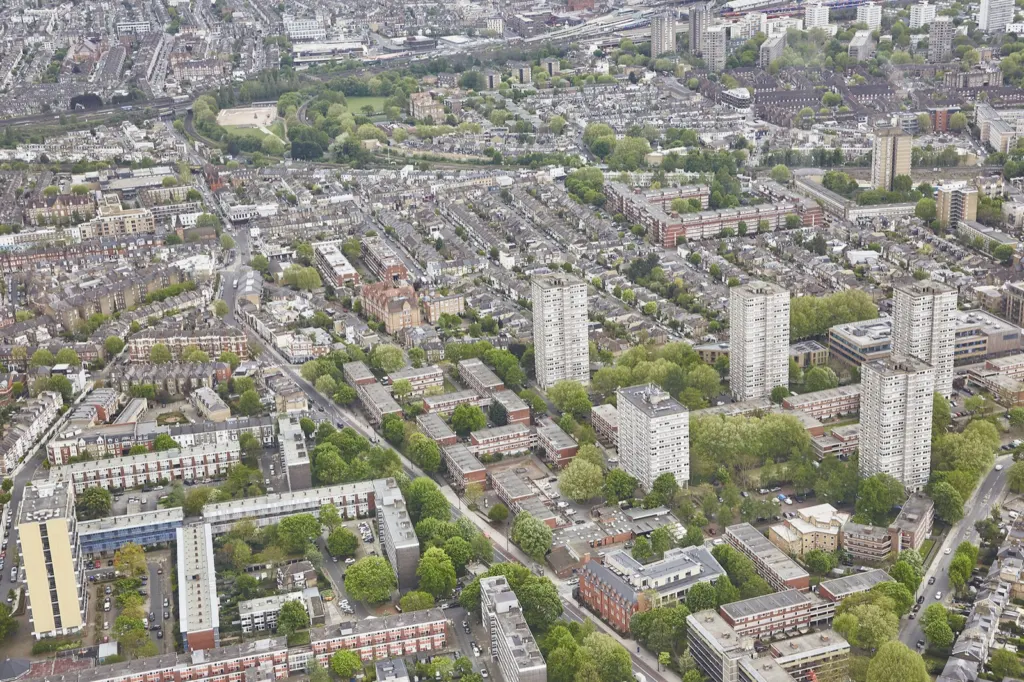 Aerial London — commercial and documentary photograph in London, UK, frame 10 of 13.