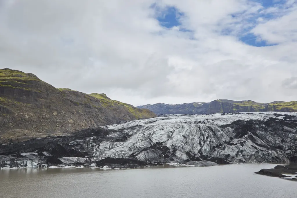 Iceland — documentary and travel photograph in Iceland, frame 7 of 68.