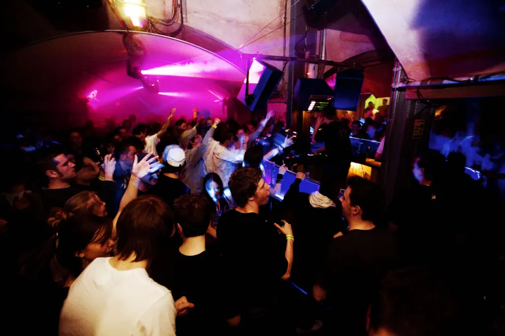 Renegade Hardware at The End · The End, London, UK · frame 9221